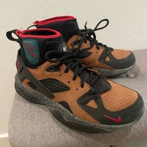 Nike Wmns Air Mowabb x Olivia Kim ‘No Cover’